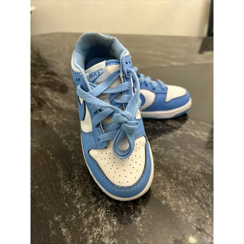 Nike product pair